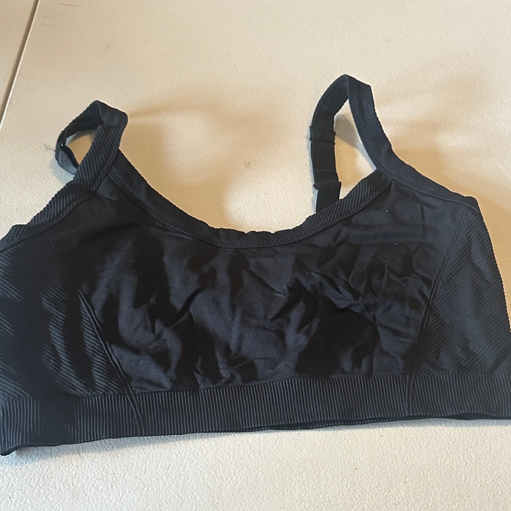 Black Women's Sports Bra